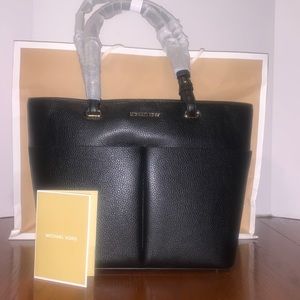 MICHAEL Michael Kors Bedford MD TZ Pocket Tote